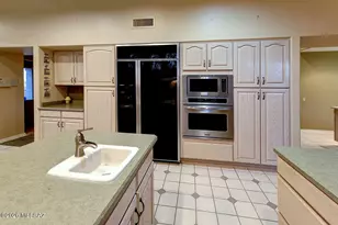 4209 S Emelita Dr, Green Valley, AZ 85622 - Photo 16