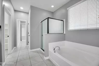 38655 S Running Roses Lane, Saddlebrooke, AZ 85739 - Photo 24