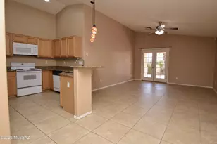 10979 N Double Eagle Ct, Oro Valley, AZ 85737 - Photo 8