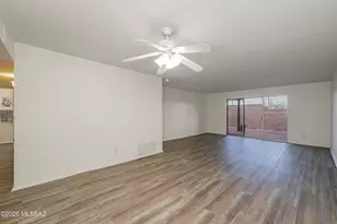 447 W Calle Lago, Tucson, AZ 85704 - Photo 2
