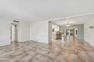 250 E Paseo Chuparosas, Green Valley, AZ 85614 - Photo 10