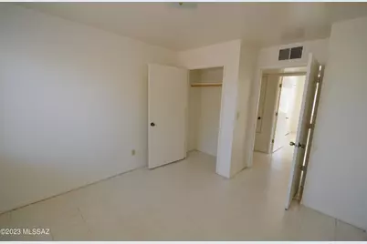 4115 E North Street #2, Tucson, AZ 85712 - Photo 8