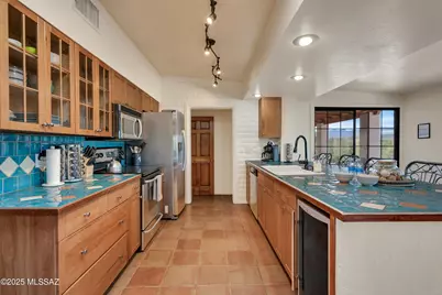 5122 W Camino De La Amapola, Tucson, AZ 85745 - Photo 8