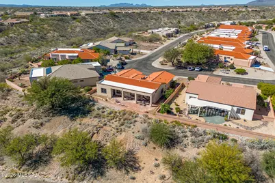 4899 S Tropicana Drive, Green Valley, AZ 85622 - Photo 8