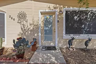 266 W Pinon Dr, Green Valley, AZ 85614 - Photo 2