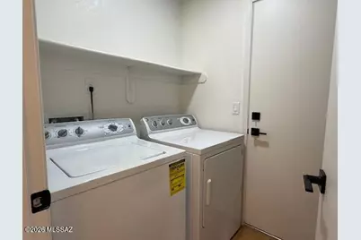 8141 N Streamside Avenue, Tucson, AZ 85741 - Photo 20