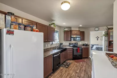 8845 N Ghost Ranch Trail, Marana, AZ 85653 - Photo 10