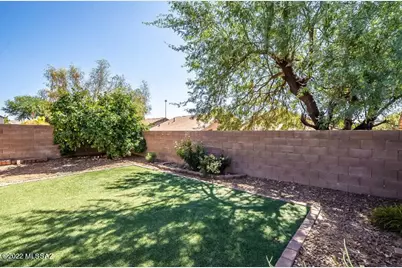 9116 E Sugar Sumac Street, Tucson, AZ 85747 - Photo 10
