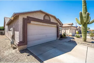 9116 E Sugar Sumac Street, Tucson, AZ 85747 - Photo 2