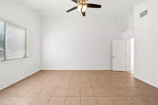 8080 N Tackroom Ln, Tucson, AZ 85741 - Photo 16