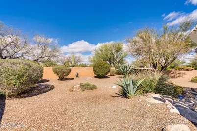 881 N Desert Deer Pass, Green Valley, AZ 85614 - Photo 46