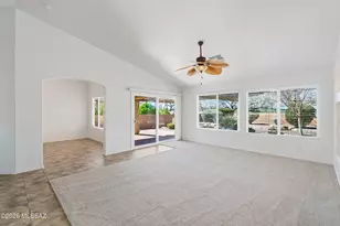 881 N Desert Deer Pass, Green Valley, AZ 85614 - Photo 8