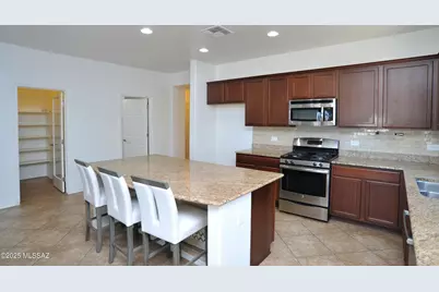 9505 S Quiet Dove Drive, Tucson, AZ 85747 - Photo 10