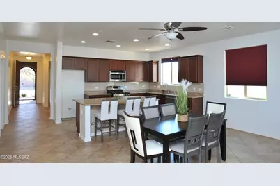 9505 S Quiet Dove Drive, Tucson, AZ 85747 - Photo 4