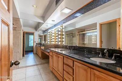 2820 E Sierra Vista Road, Tucson, AZ 85716 - Photo 20