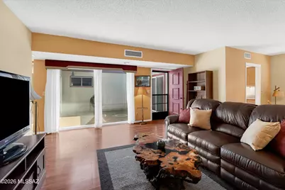 8427 E Foursome Lane, Tucson, AZ 85710 - Photo 8