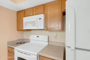 8427 E Foursome Ln, Tucson, AZ 85710 - Photo 16