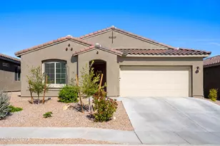 9785 E Copper Glance Trl, Tucson, AZ 85747 - Photo 2