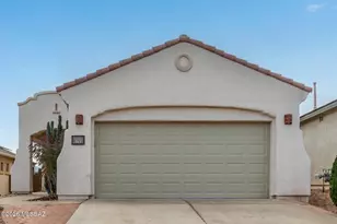 565 W Calle Media Luz, Sahuarita, AZ 85629 - Photo 2