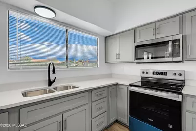 11864 N Copper Butte Drive, Oro Valley, AZ 85737 - Photo 12