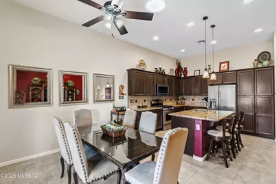 2209 E Bluejay Bluff Lane, Green Valley, AZ 85614 - Photo 16