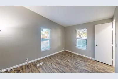 803 W Florence Street, Tucson, AZ 85705 - Photo 12