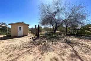 12251 W Cameo Mary Ln, Tucson, AZ 85743 - Photo 20