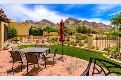 1184 E Camino Diestro, Oro Valley, AZ 85704 - Photo 8