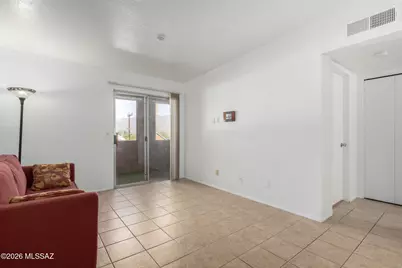 1810 E Blacklidge Drive, Tucson, AZ 85719 - Photo 2