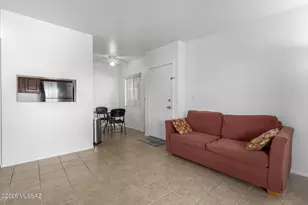 1810 E Blacklidge Dr, Tucson, AZ 85719 - Photo 4