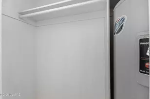 1810 E Blacklidge Dr, Tucson, AZ 85719 - Photo 18