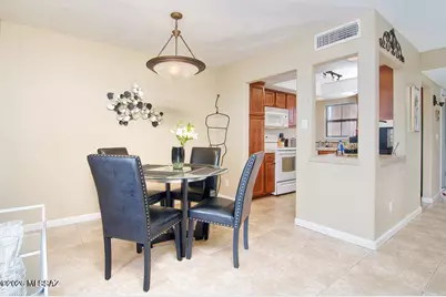 6651 N Campbell Avenue #210, Tucson, AZ 85718 - Photo 6