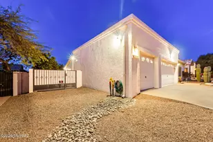 8647 E Louhelen Way, Tucson, AZ 85747 - Photo 42