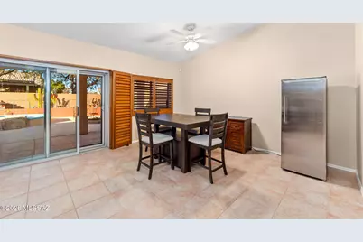 8647 E Louhelen Way, Tucson, AZ 85747 - Photo 16