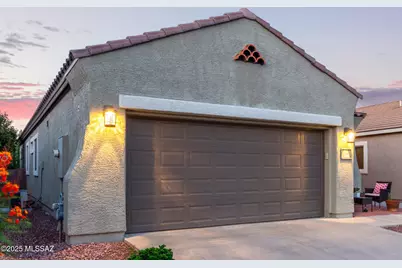 204 W Calle Media Luz, Sahuarita, AZ 85629 - Photo 4