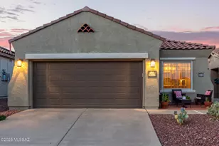 204 W Calle Media Luz, Sahuarita, AZ 85629 - Photo 2