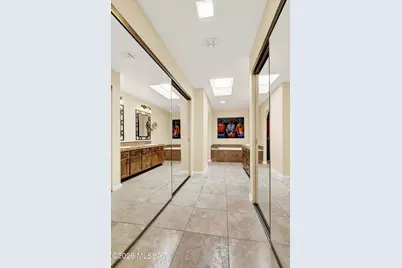 1216 E Camino Diestro, Oro Valley, AZ 85704 - Photo 22