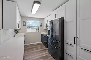 450 N Bedford Dr, Tucson, AZ 85710 - Photo 8