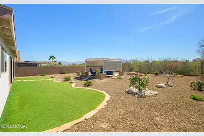 1061 W Placita Vargas, Green Valley, AZ 85614 - Photo 20
