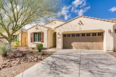 1717 E Sage Thrasher Drive, Green Valley, AZ 85614 - Photo 2