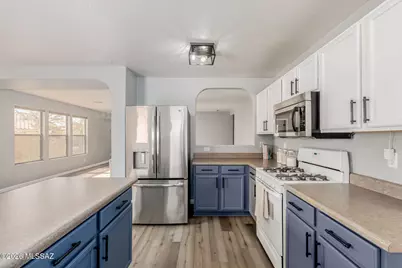 10168 N Pitchingwedge Lane, Tucson, AZ 85737 - Photo 14