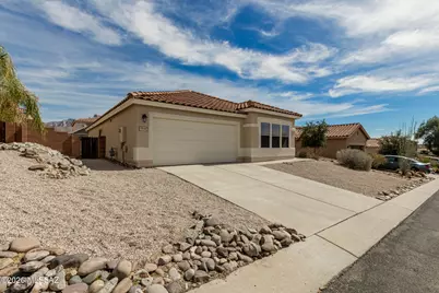 10168 N Pitchingwedge Lane, Tucson, AZ 85737 - Photo 2