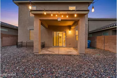 7867 S Walnutview Drive, Tucson, AZ 85757 - Photo 2