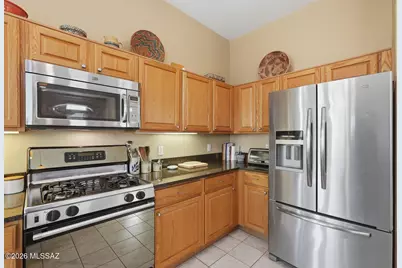 302 W Continental Vista Place, Green Valley, AZ 85614 - Photo 12