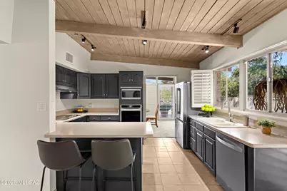 8801 E Lancaster Road, Tucson, AZ 85715 - Photo 12