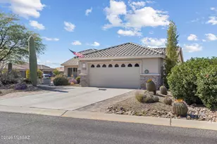 1547 N Buttes Dr, Green Valley, AZ 85614 - Photo 2