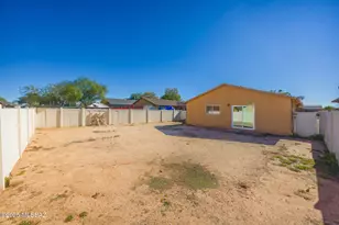 8296 W Redshank Dr, Tucson, AZ 85757 - Photo 22