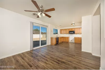 8296 W Redshank Drive, Tucson, AZ 85757 - Photo 6