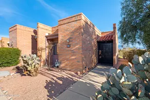 2511 S Calle Cervantes, Green Valley, AZ 85622 - Photo 2