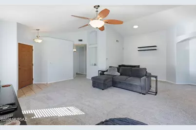 11092 W Coppertail Drive, Marana, AZ 85653 - Photo 10